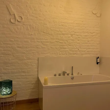 Love hotel Maison Noppius - *