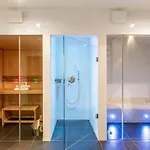Maison Noppius - *
