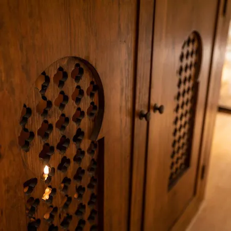 Maison Noppius - *